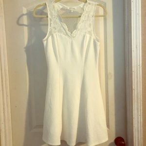 Beautiful  off white dress sz lrg